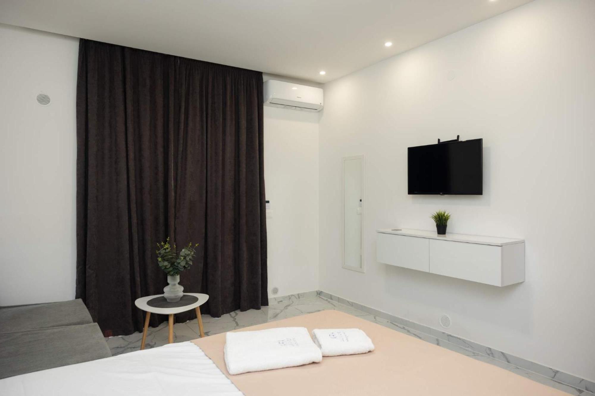 Avgerinos Apartment Polychrono